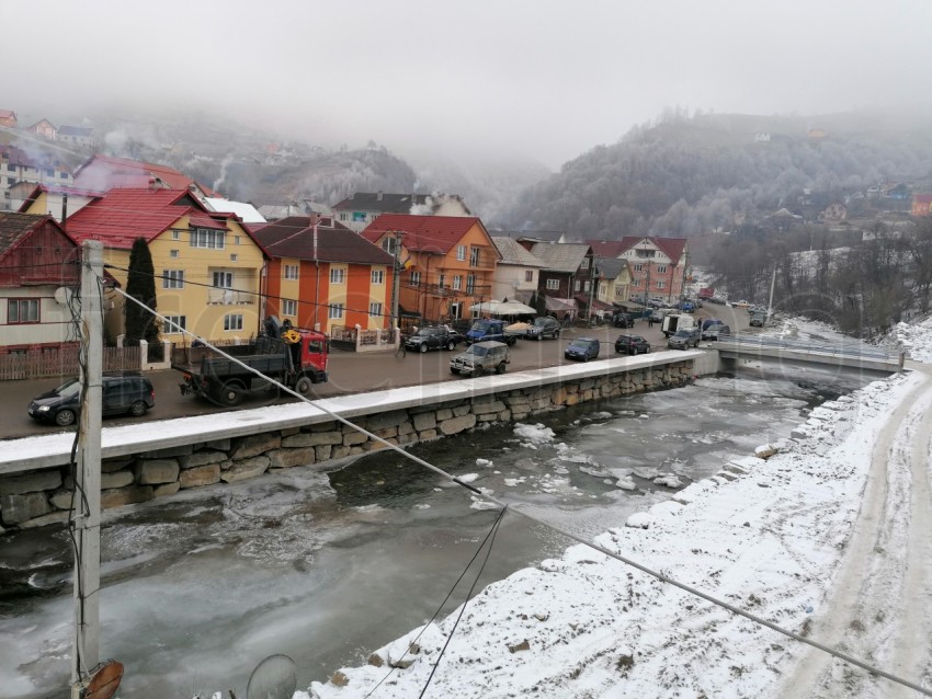 Foto de Pueblo en temporada de invierno Transilvania