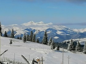 Montaña paisaje de invierno
